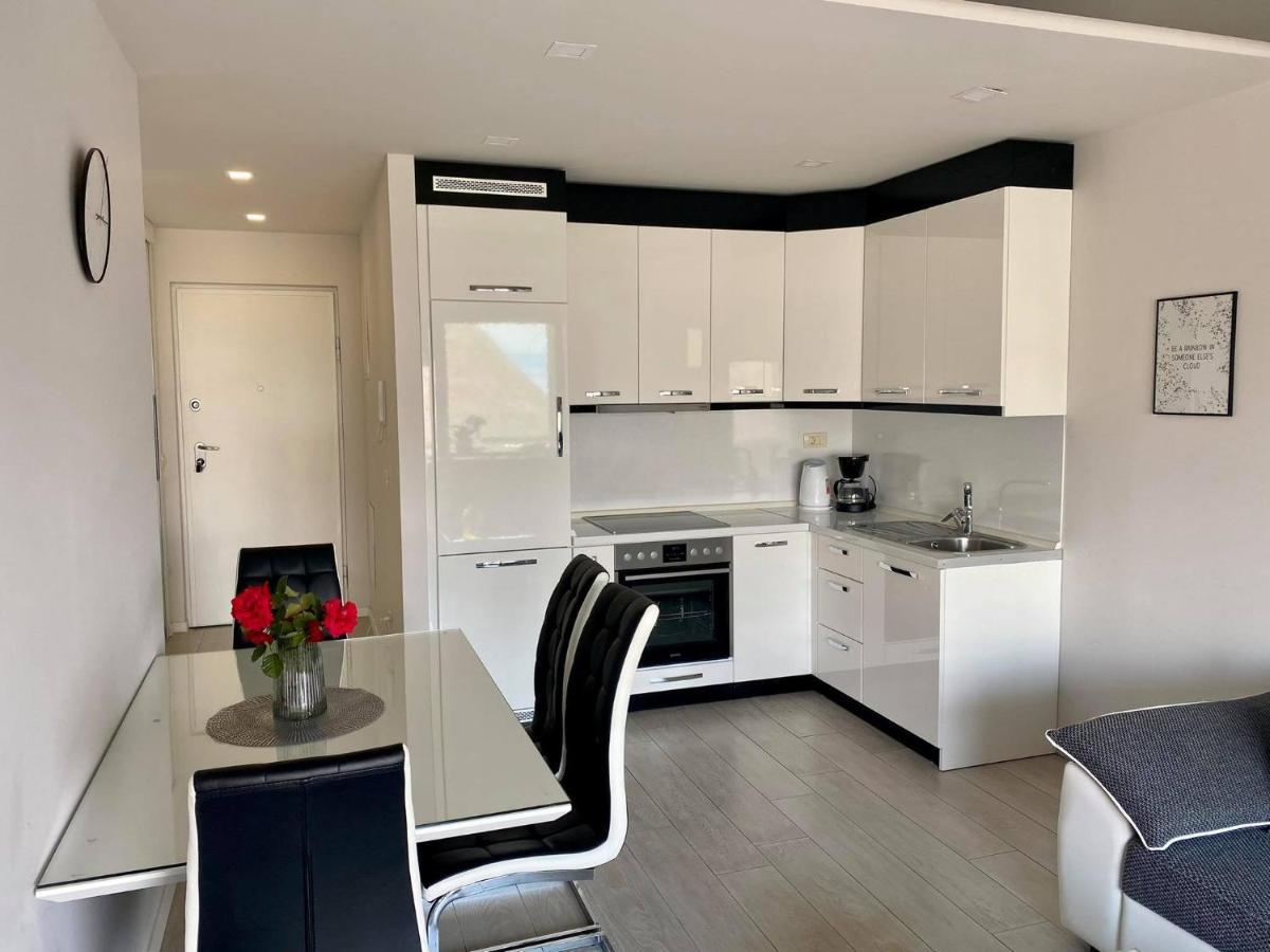 Lux Apartment Sea View Makarska Ngoại thất bức ảnh
